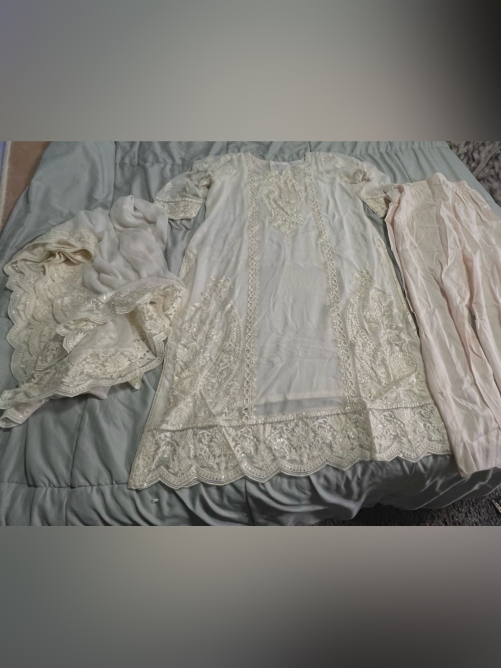 Ivory Embroidered Tunic Set - Floral Lace Detail